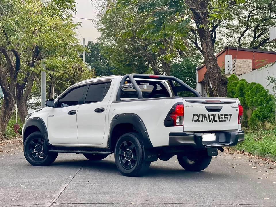 Used 5
                    TOYOTA
                     for Sale Image