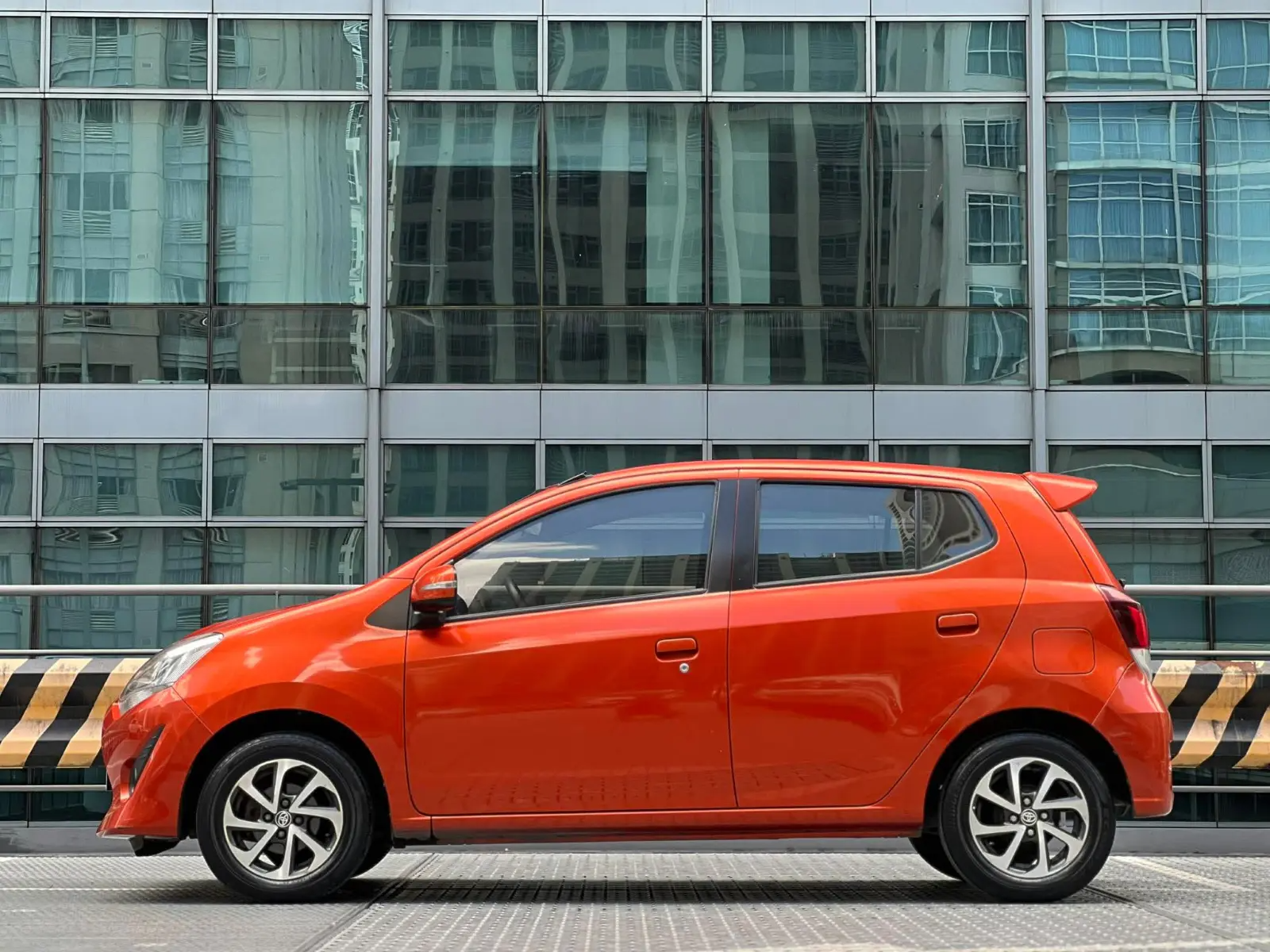 Used 1
                    TOYOTA
                     for Sale Image