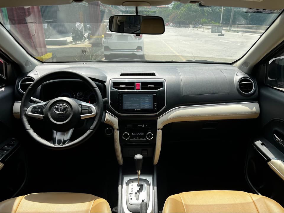 Used 1
                    TOYOTA
                     for Sale Image